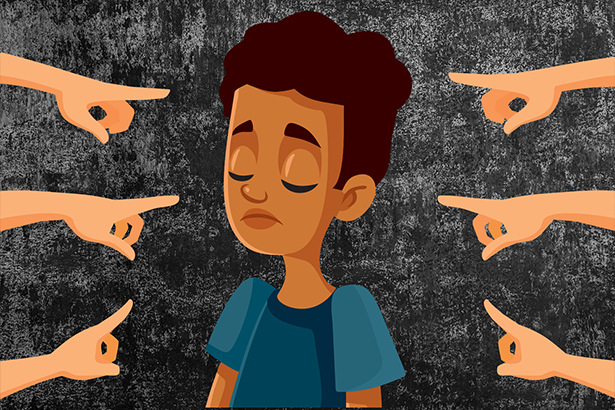 Sechs Finger zeigen auf eine Person. Kann man sich rechtlich gegen Diskriminierung wehren?